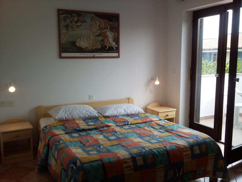 Apartments Lana Умаг Стая снимка